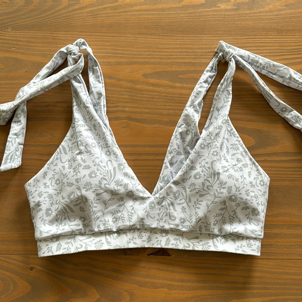 Boutique Geode Magnolia Swim Top